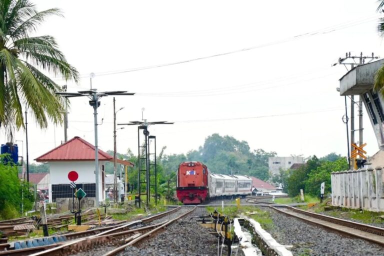 KAI-Tanjungkarang-3